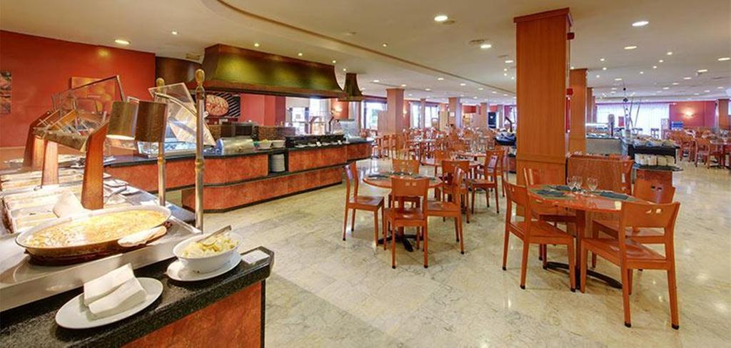 索尔太阳海滩酒店 托雷莫利诺斯 外观 照片